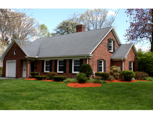 140 Falmouth Road West Springfield, MA 01089 - Photo 1 of 1 Gallery Image 1