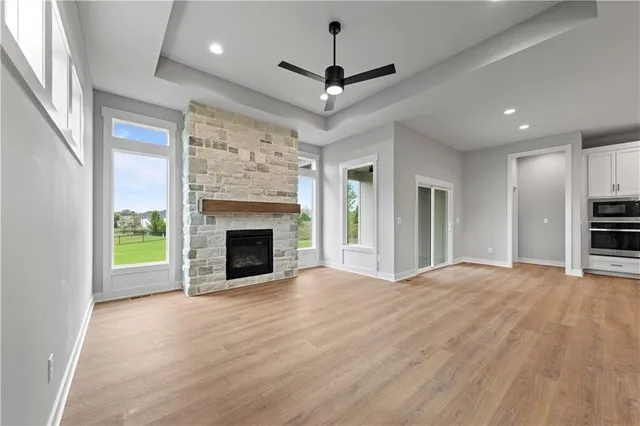 $575,000 | 4528 Southwest Berkshire Drive, Lee's Summit, MO 64083