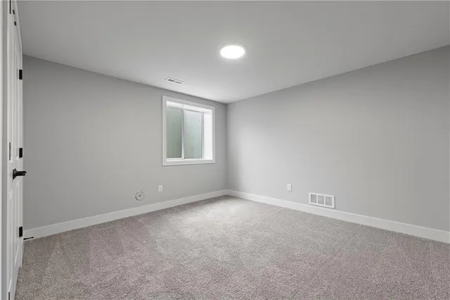 $575,000 | 4528 Southwest Berkshire Drive, Lee's Summit, MO 64083