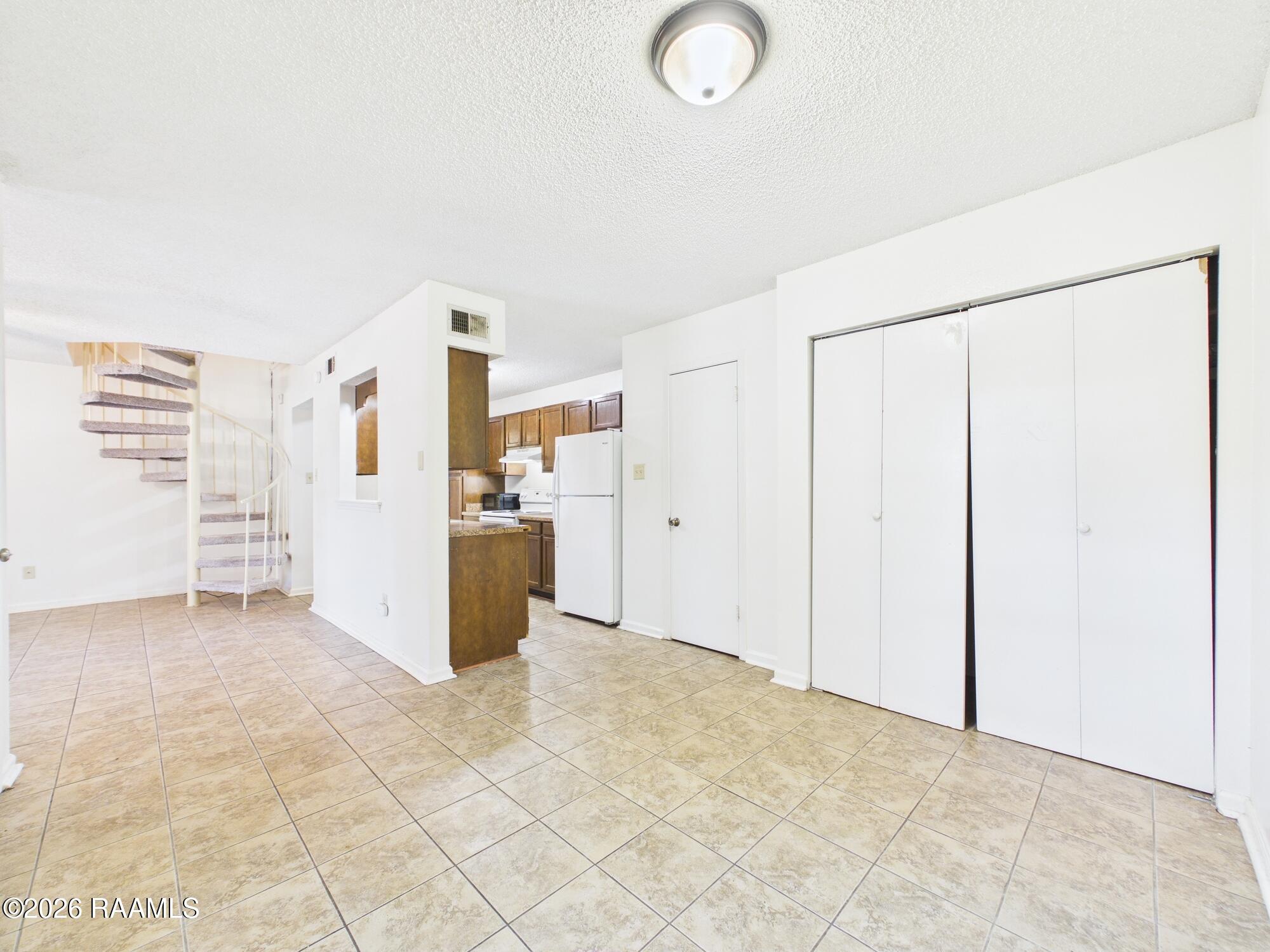 446 Failla Road, Unit C Lafayette, LA 70508 - Photo 12 of 32 CAM06258G6-PR0008-STILL004