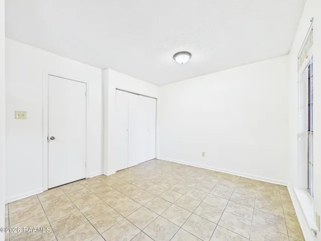 $950 | 446 Failla Road, Unit C, Lafayette, LA 70508