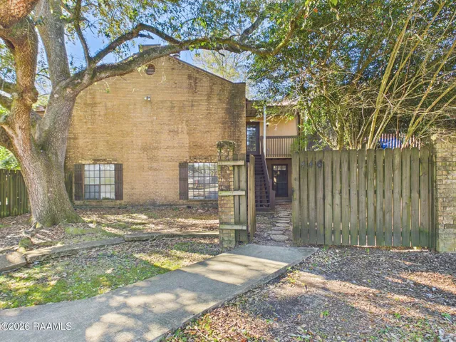 $950 | 446 Failla Road, Unit C, Lafayette, LA 70508