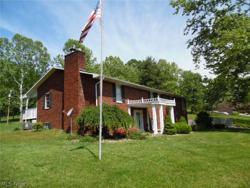3573 Braun Road Belpre, OH 45714 - Photo 1 of 29 Front view