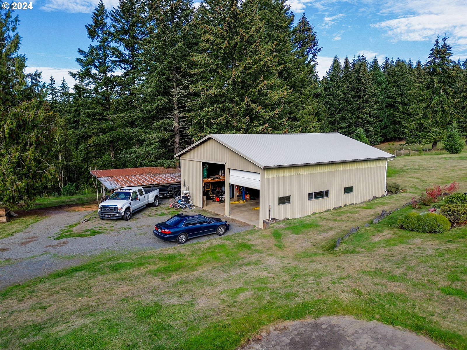 19795 South Young Road Molalla, OR 97038 - Photo 14 of 39 Gallery Image 14