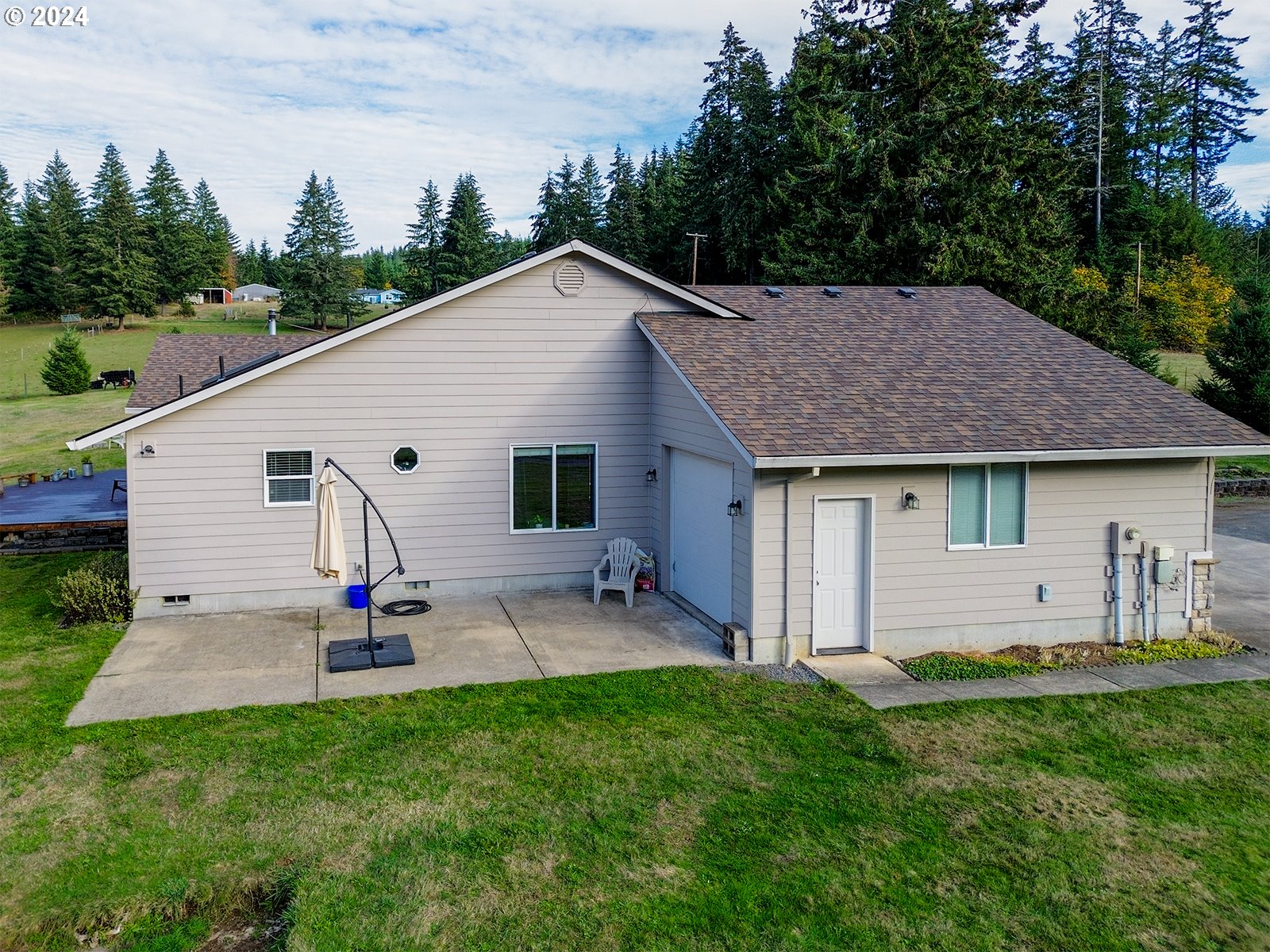 19795 South Young Road Molalla, OR 97038 - Photo 15 of 39 Gallery Image 15