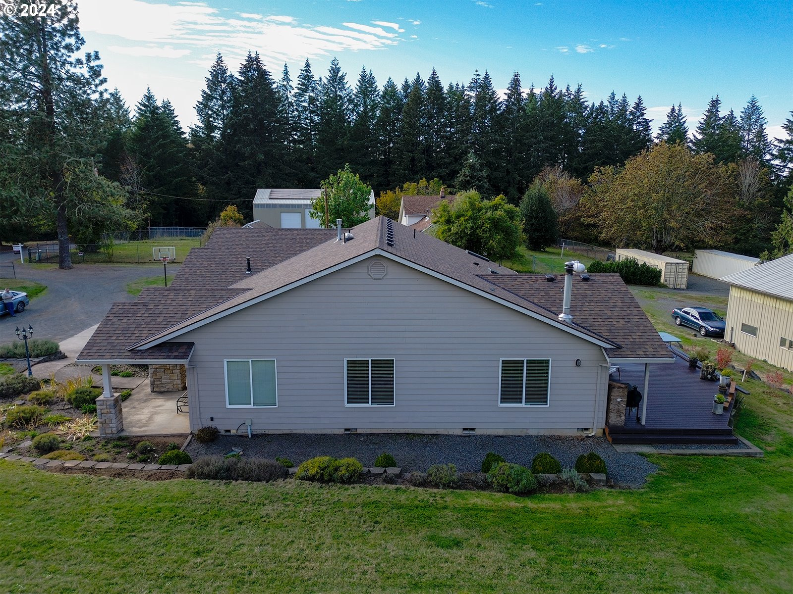 19795 South Young Road Molalla, OR 97038 - Photo 16 of 39 Gallery Image 16