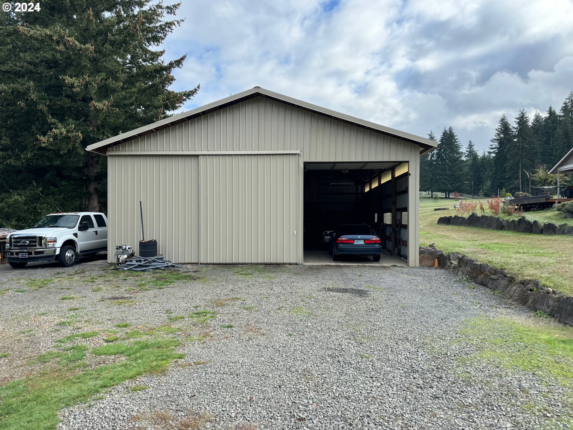 19795 South Young Road Molalla, OR 97038 - Photo 3 of 39 Gallery Image 3