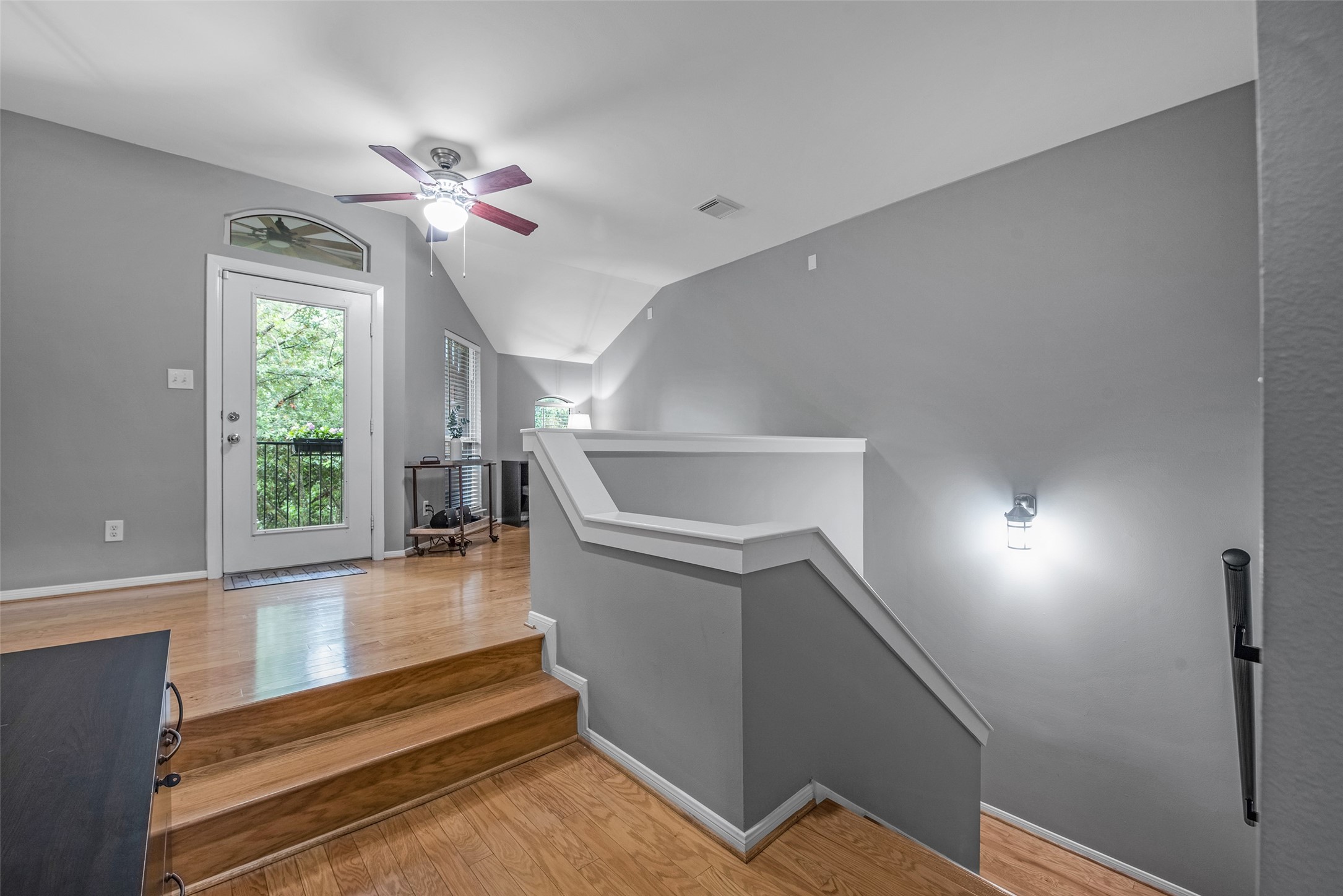 1028 La Rue Street Houston, TX 77019 - Photo 19 of 29 The extra space offers a variety of uses and direct access to the balcony