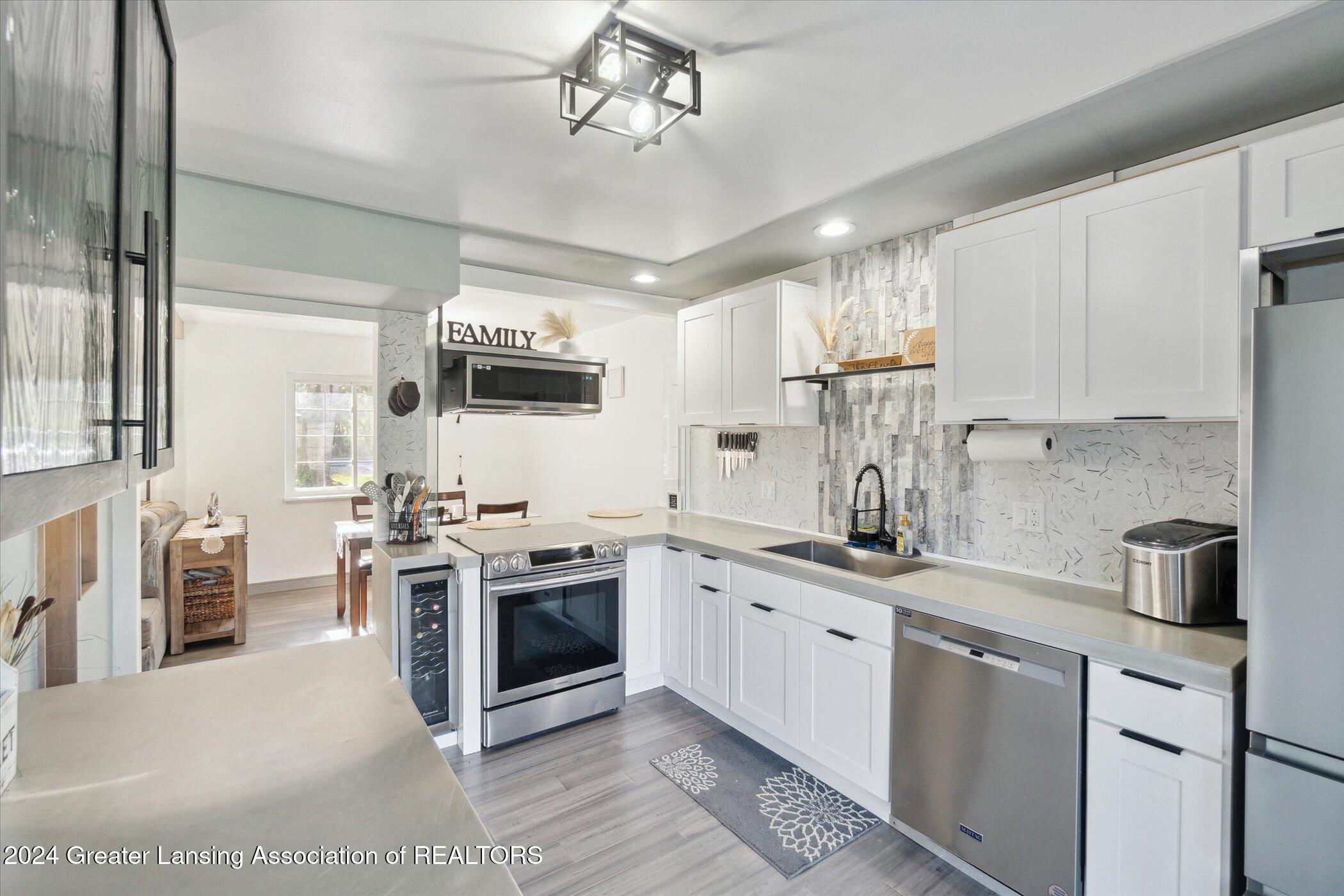 6969 East State Road Bath, MI 48808 - Photo 17 of 43 17-6969-E-State-RD-East-Lansing-MI-48823