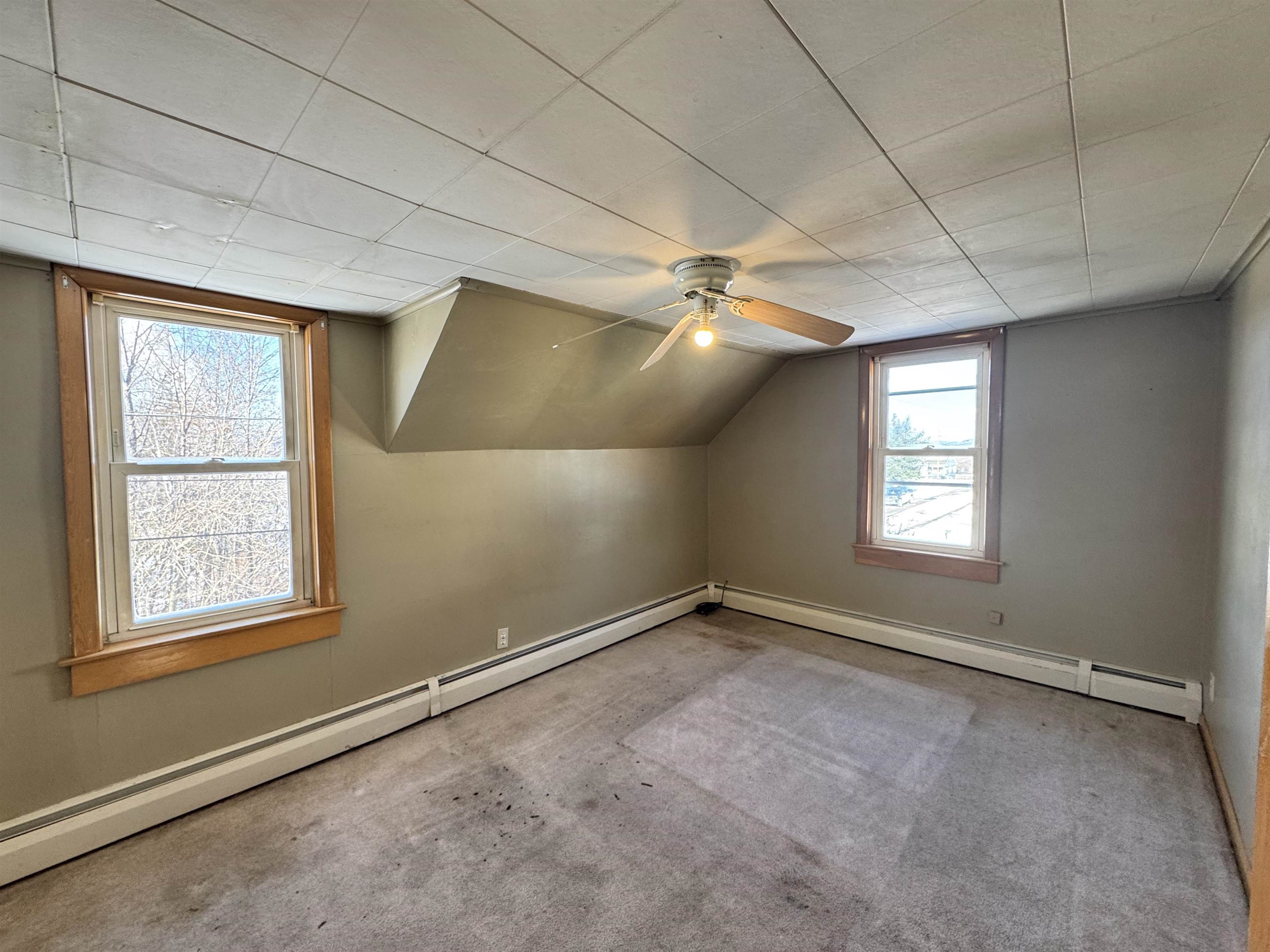 642 Howland Street Berlin, NH 03570 - Photo 27 of 34