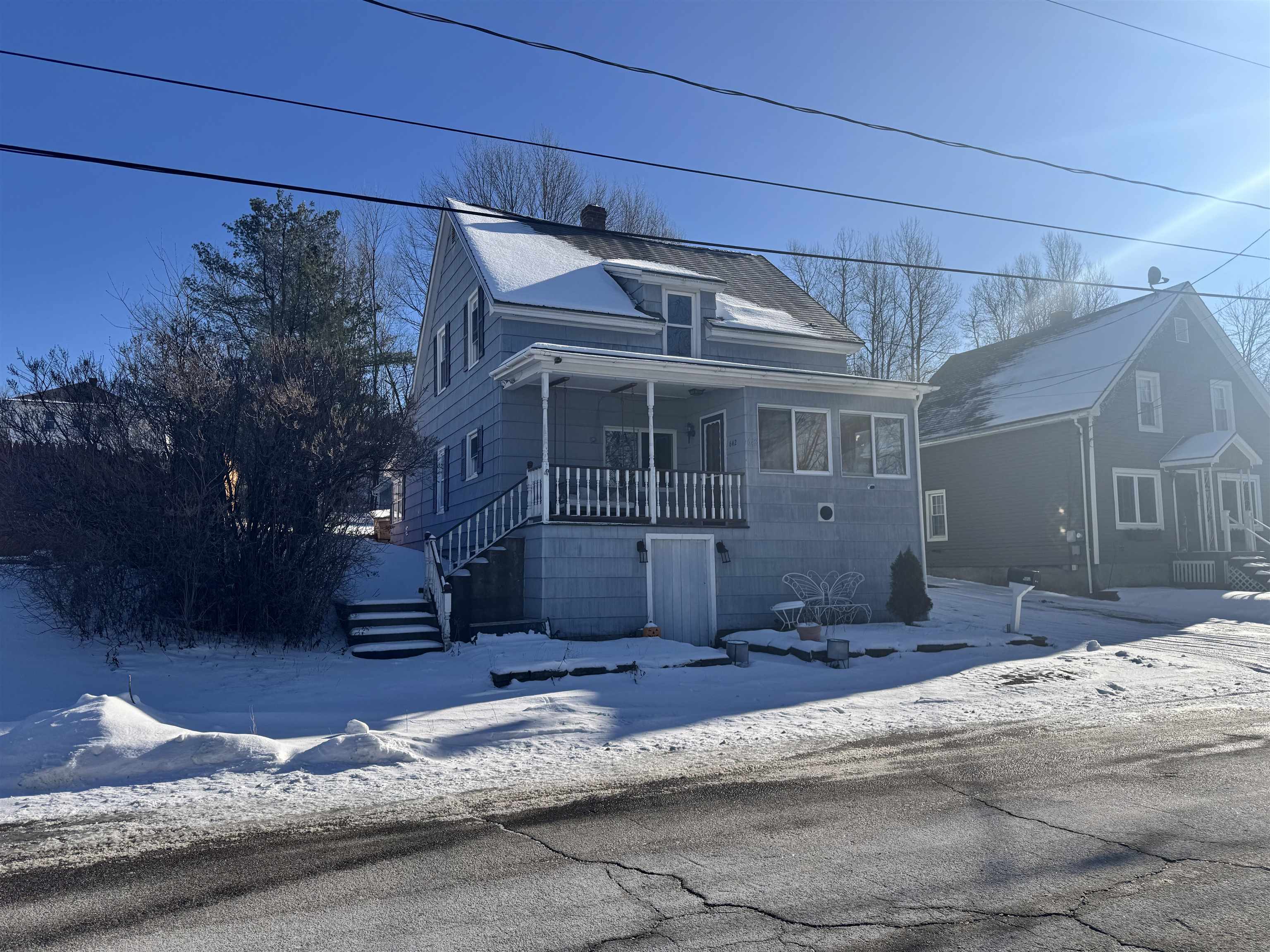 642 Howland Street Berlin, NH 03570 - Photo 3 of 34