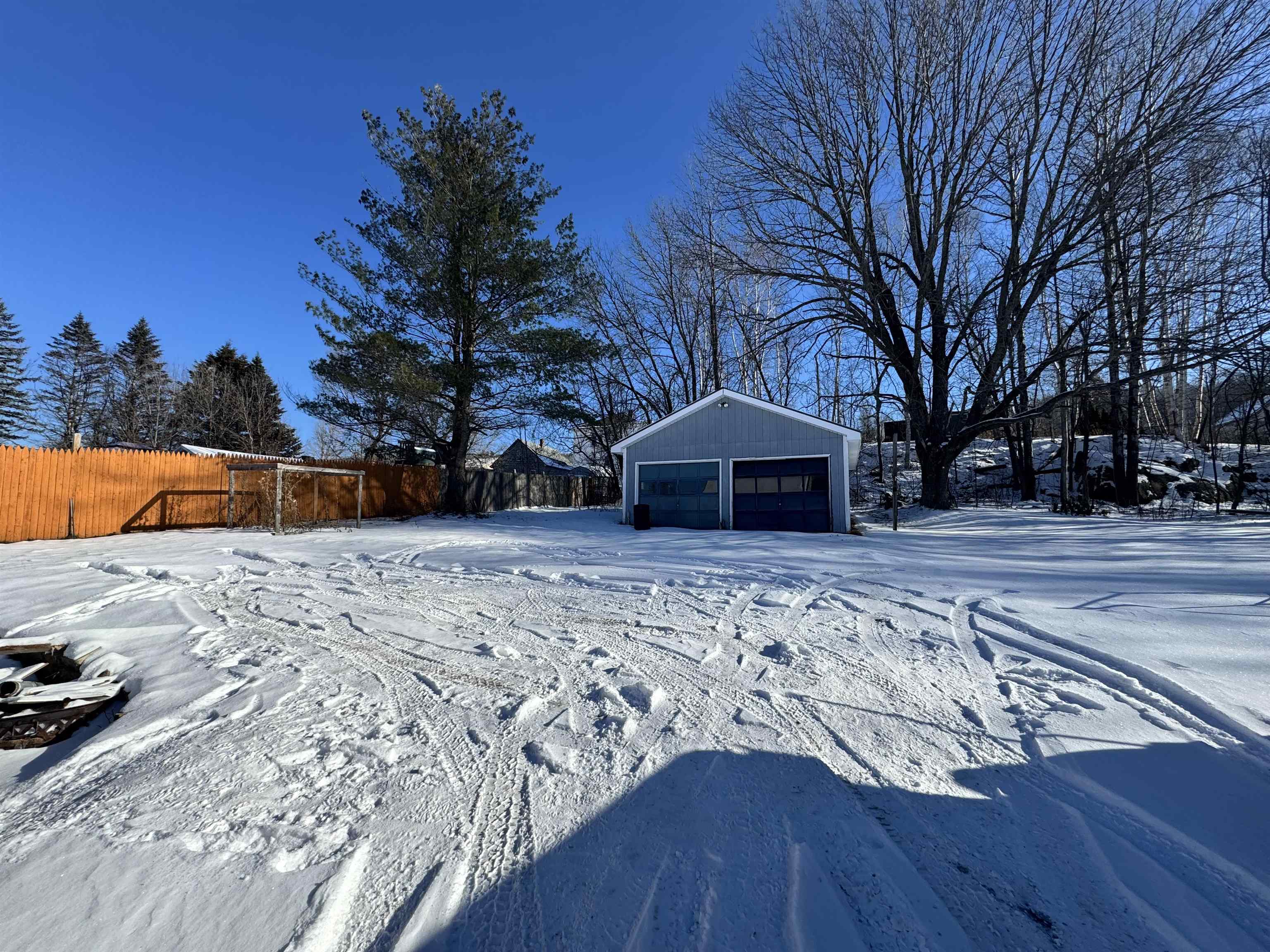 642 Howland Street Berlin, NH 03570 - Photo 4 of 34