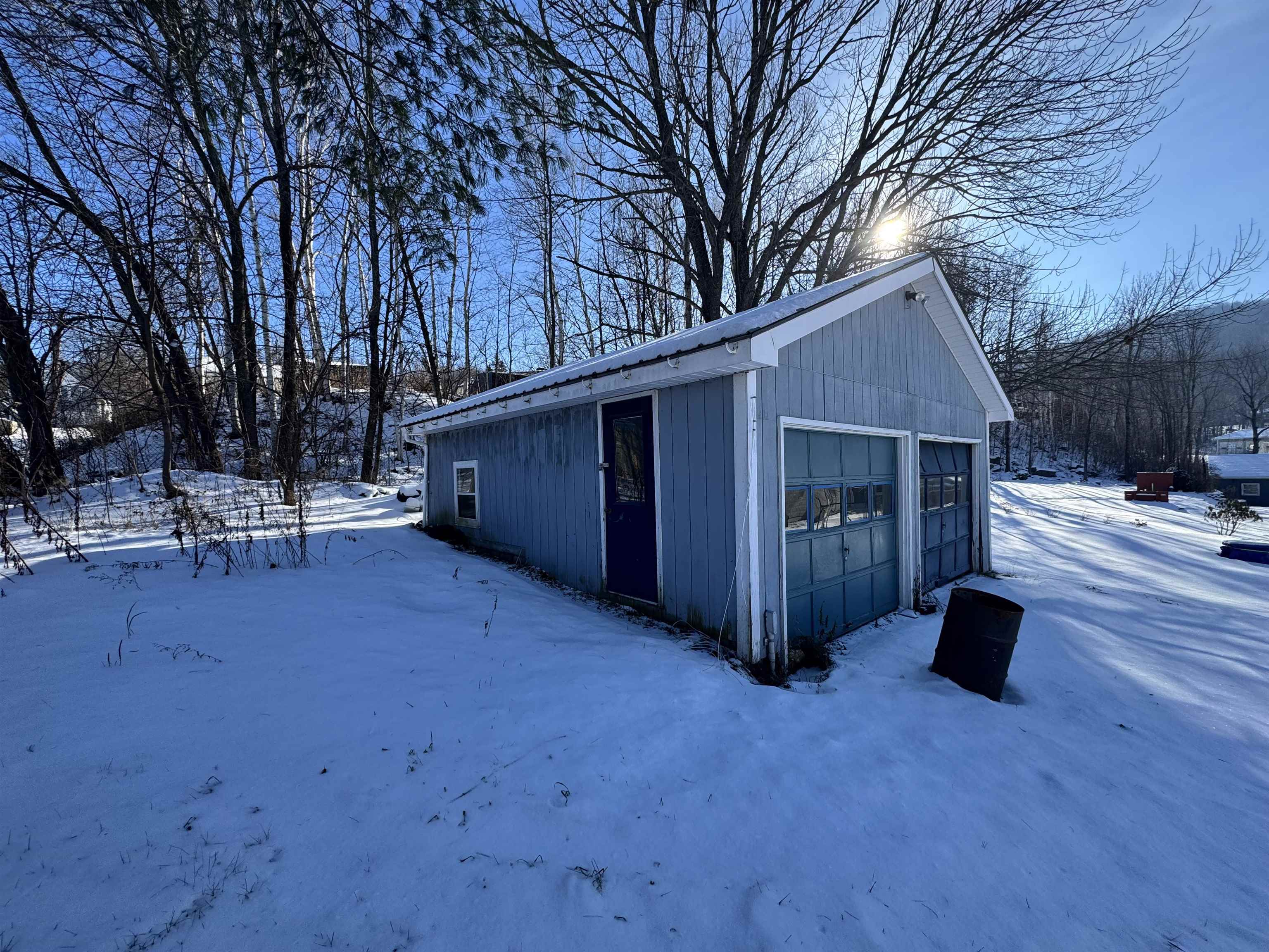 642 Howland Street Berlin, NH 03570 - Photo 5 of 34