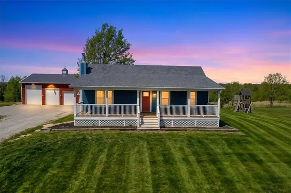 $649,900 | 4270 69th Highway, Lathrop, MO 64465