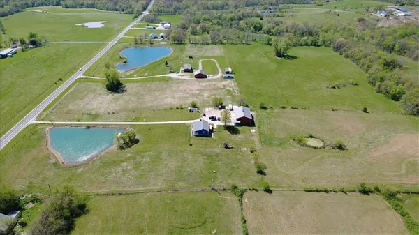 $649,900 | 4270 69th Highway, Lathrop, MO 64465
