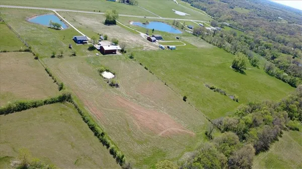 $649,900 | 4270 69th Highway, Lathrop, MO 64465