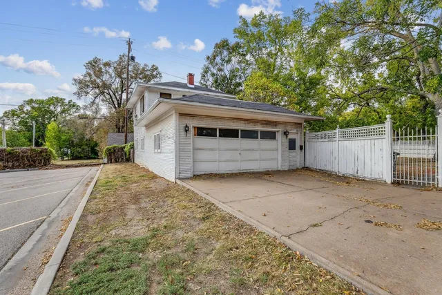 $200,000 | 225 North Atchison Street, El Dorado, KS 67042