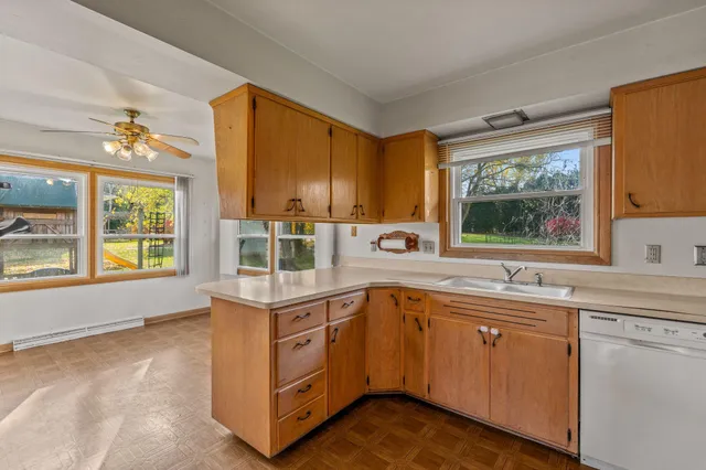 $400,000 | 3465 Wilshire Road, Brookfield, WI 53045