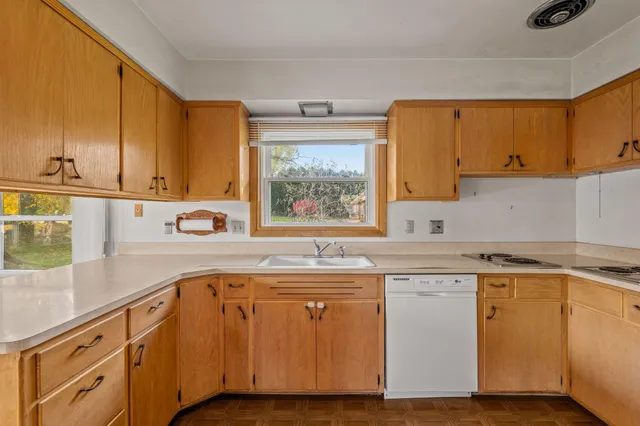 $400,000 | 3465 Wilshire Road, Brookfield, WI 53045