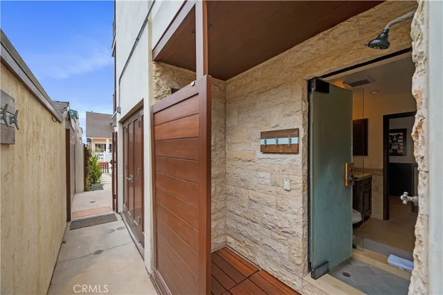 $50,000 | 126 4th Street, Manhattan Beach, CA 90266