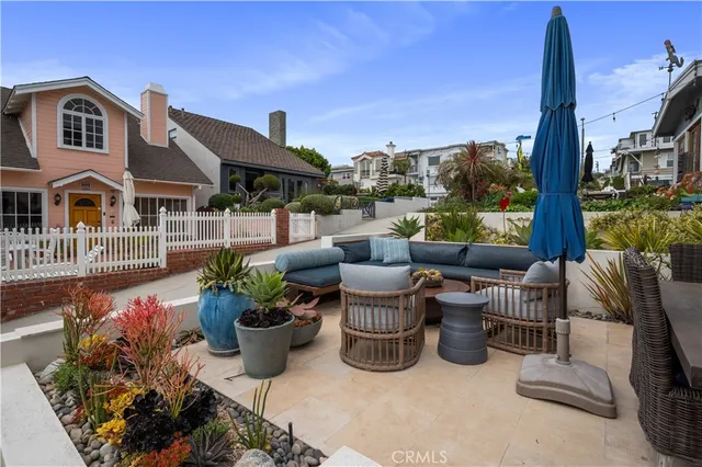 $50,000 | 126 4th Street, Manhattan Beach, CA 90266