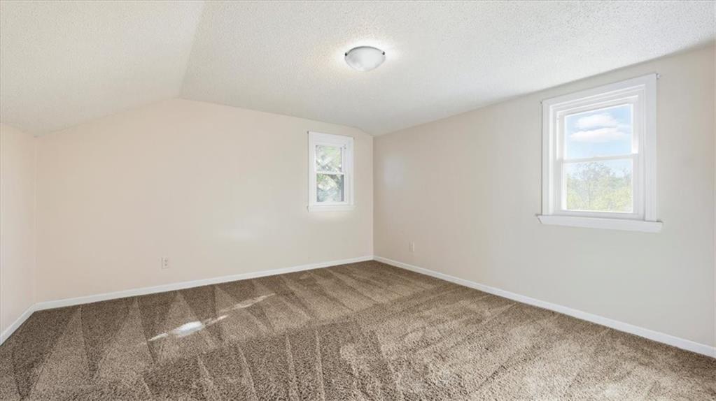 1039 Locust Street Kansas City, KS 66103 - Photo 12 of 25