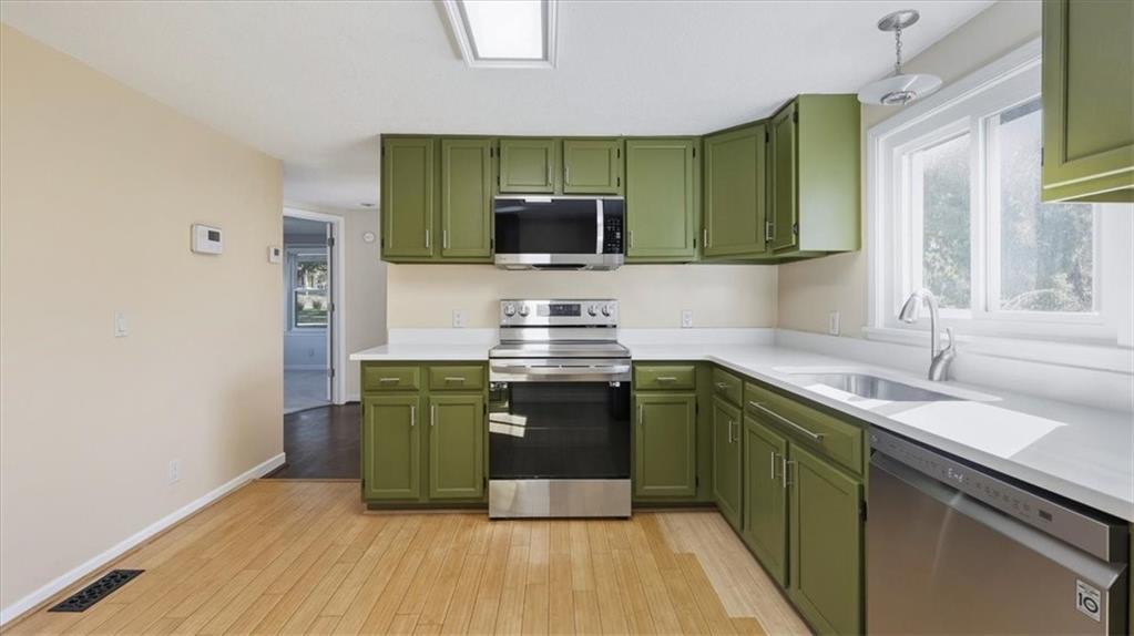 1039 Locust Street Kansas City, KS 66103 - Photo 5 of 25