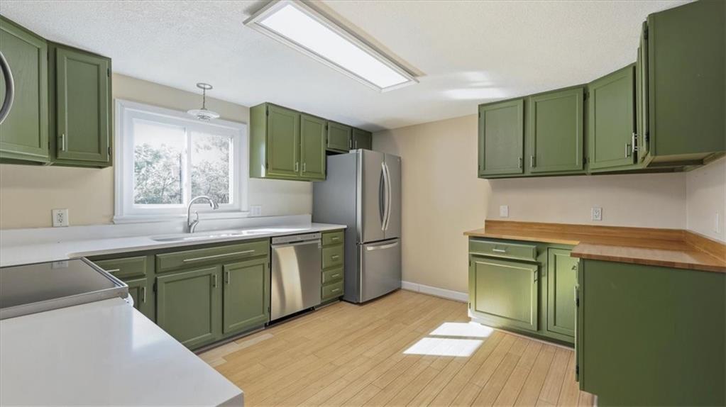 1039 Locust Street Kansas City, KS 66103 - Photo 6 of 25