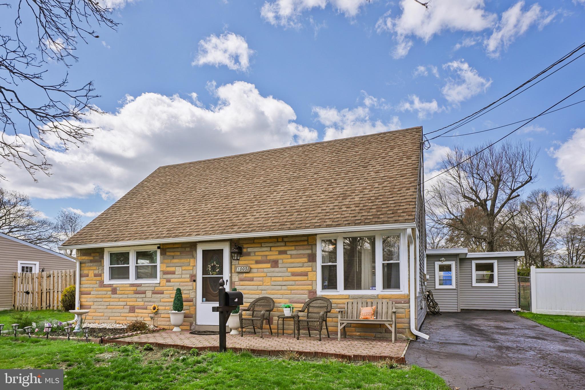 1005 Terrace Boulevard Ewing, NJ 08618 - Photo 3 of 34