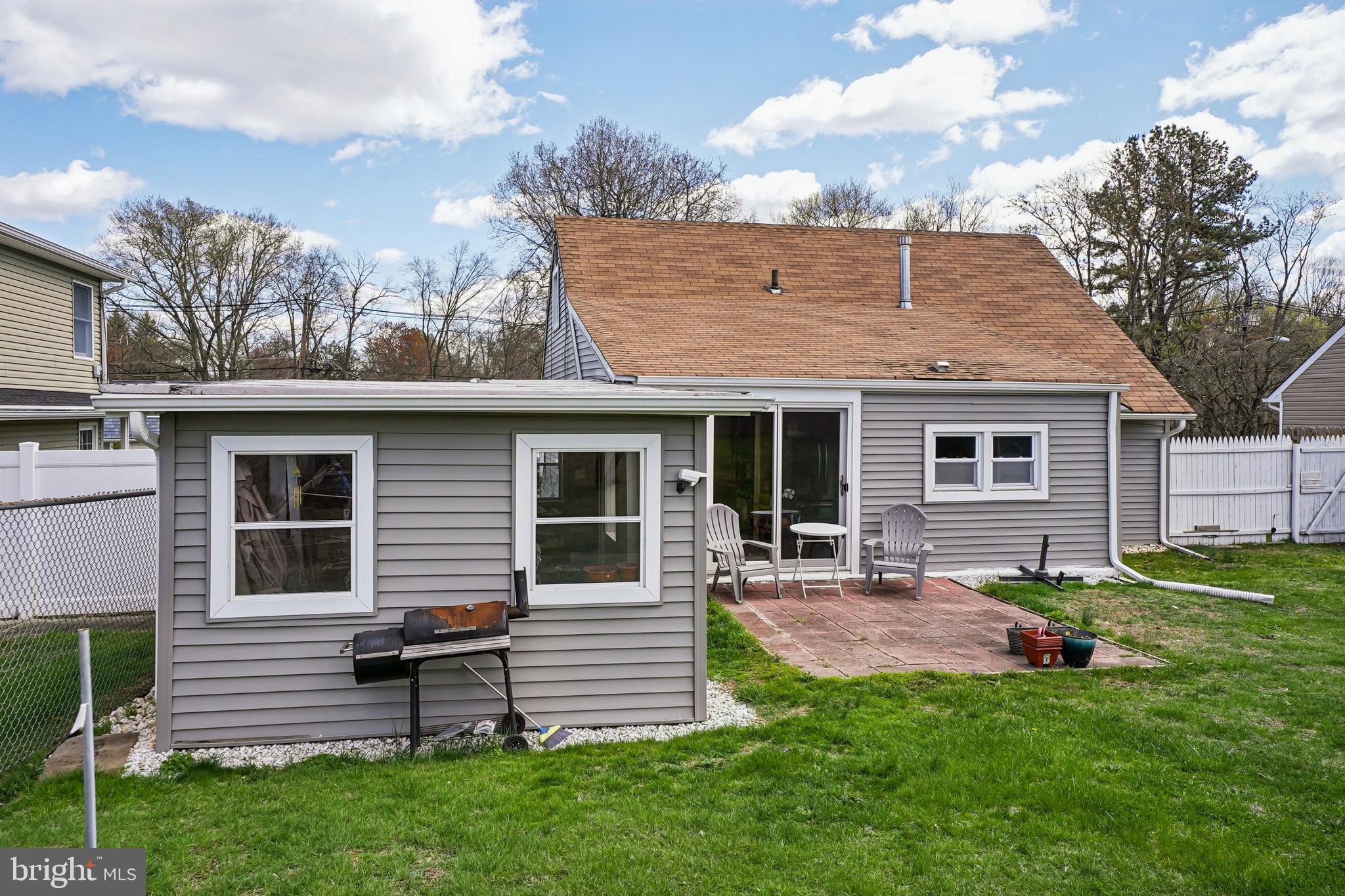 1005 Terrace Boulevard Ewing, NJ 08618 - Photo 31 of 34