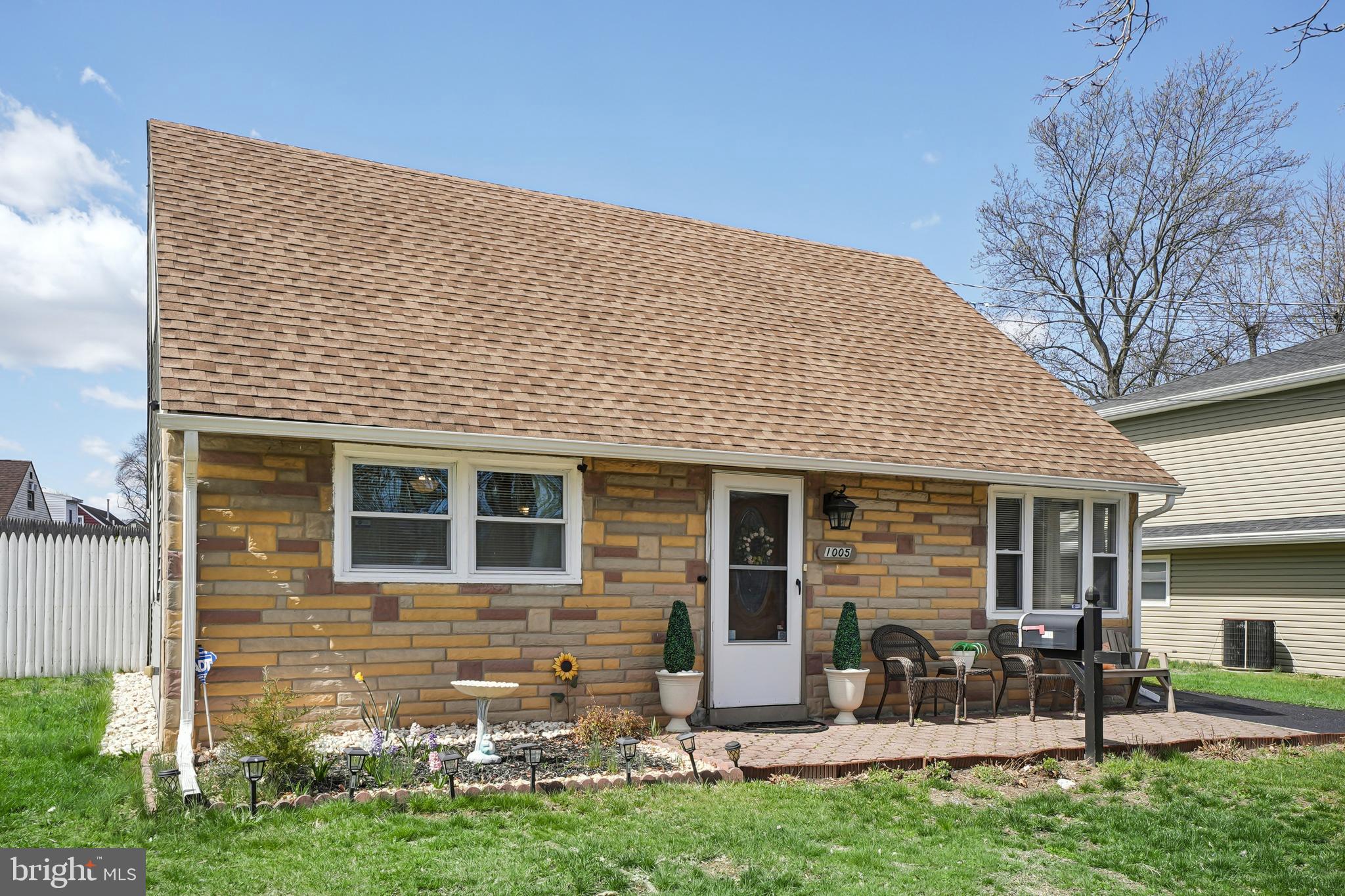 1005 Terrace Boulevard Ewing, NJ 08618 - Photo 4 of 34