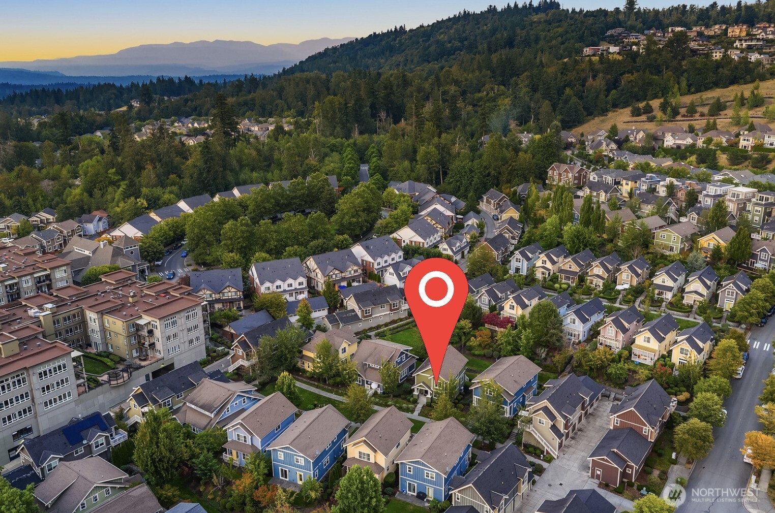1748 25th Walk Northeast Issaquah, WA 98029 - Photo 39 of 40 a view of a area with street sign