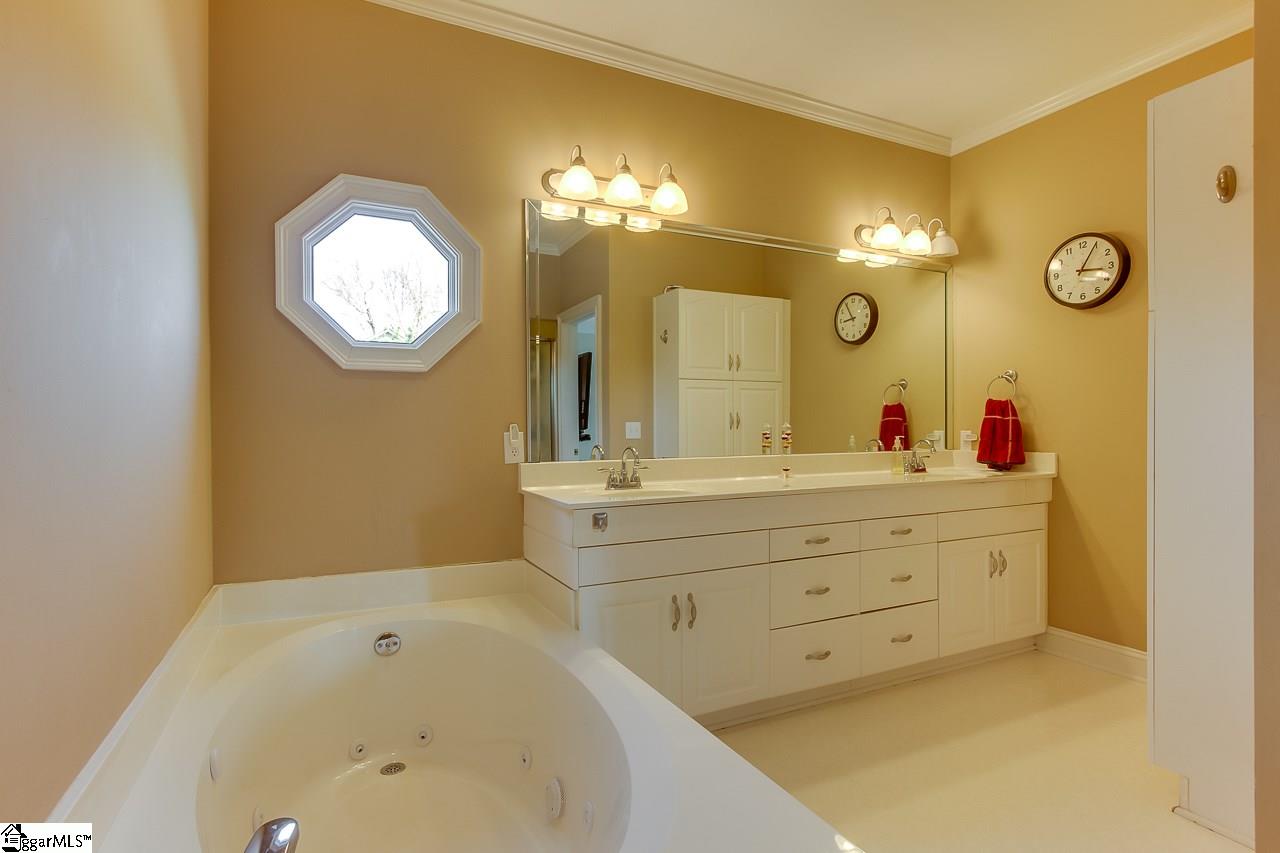 115 Silver Ridge Court Greer, SC 29651 - Photo 23 of 36