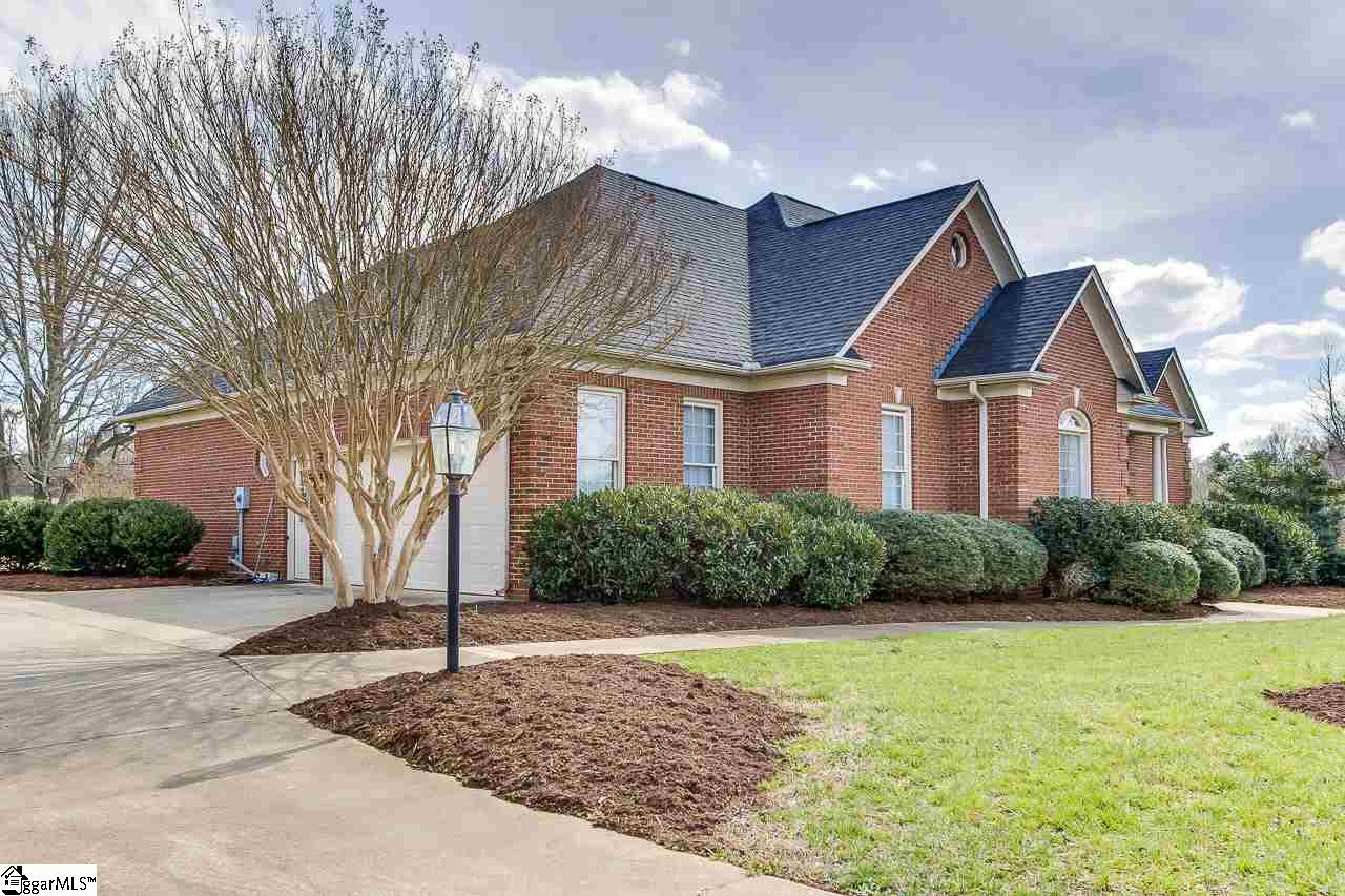 115 Silver Ridge Court Greer, SC 29651 - Photo 6 of 36