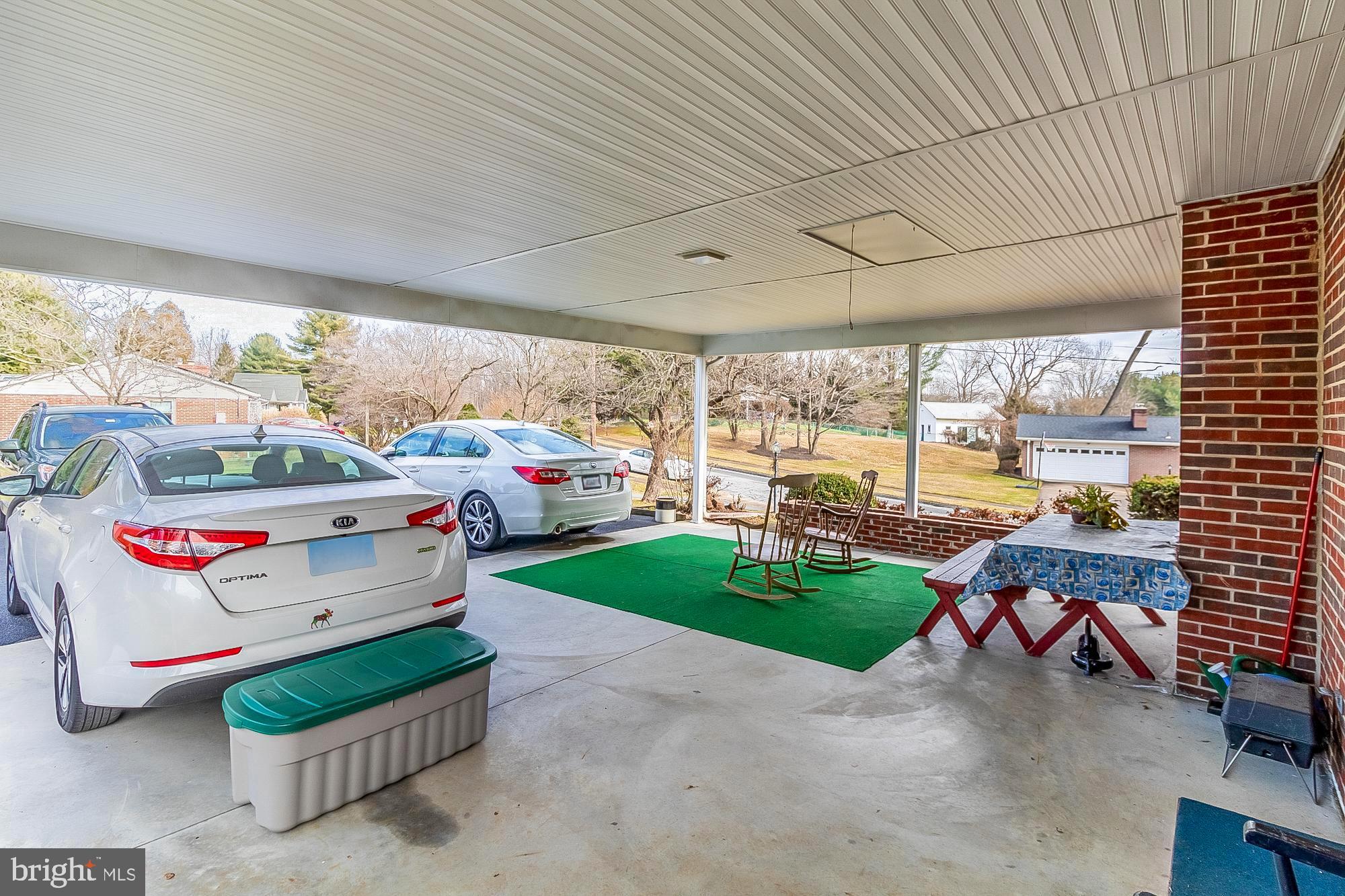 11000 Gateview Road Cockeysville, MD 21030 - Photo 11 of 47 Patio area perfect for cookouts