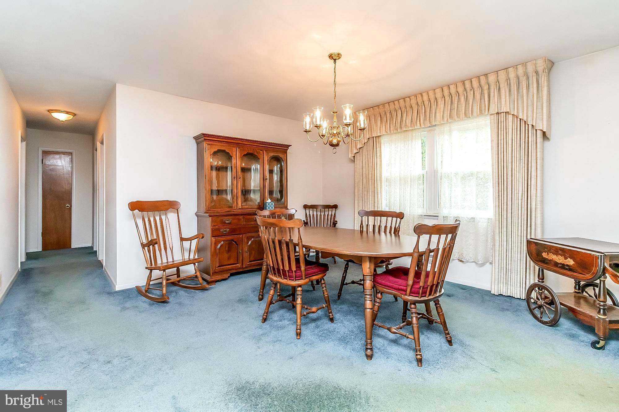 11000 Gateview Road Cockeysville, MD 21030 - Photo 16 of 47 Dining room open to living room