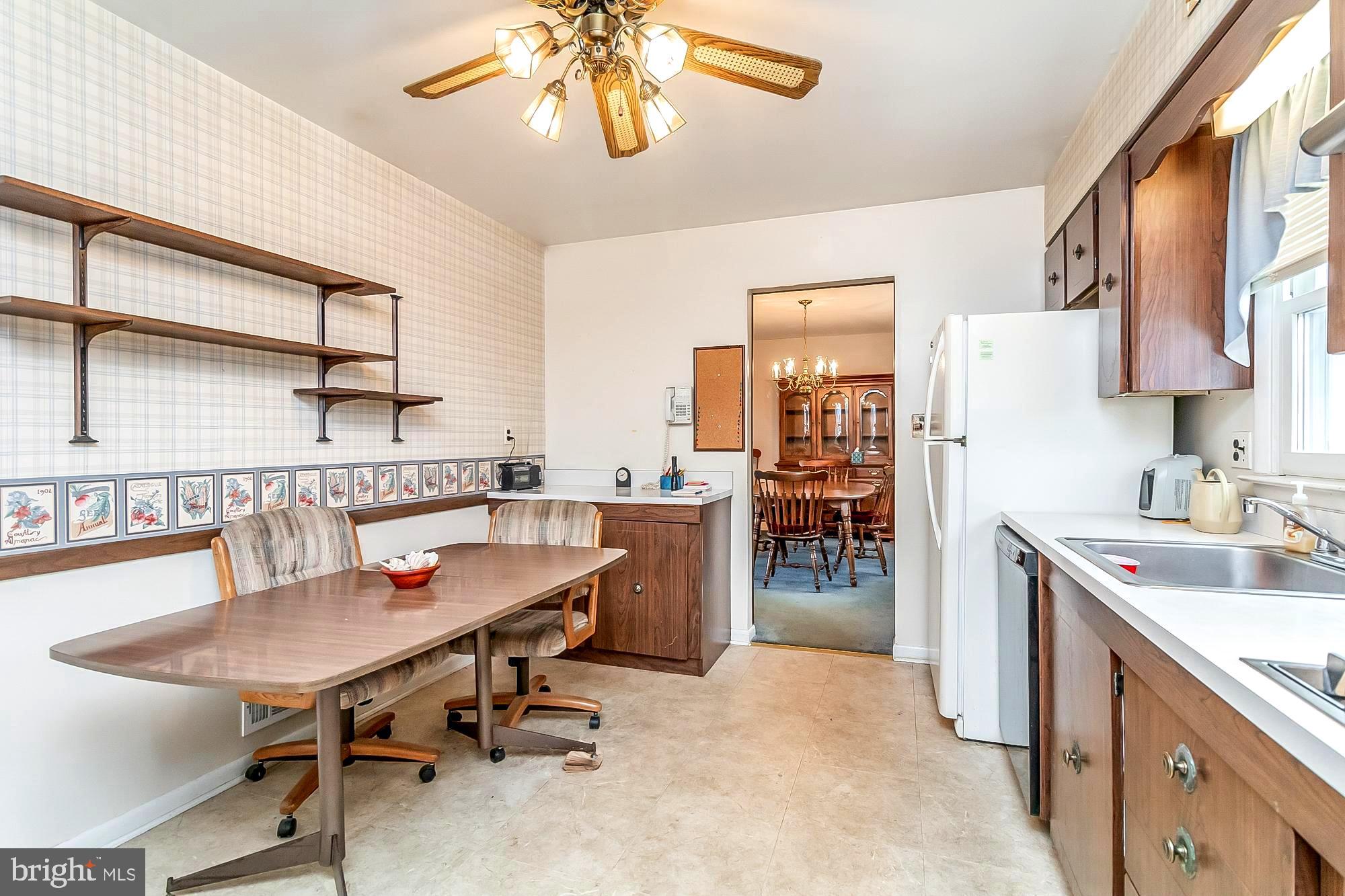 11000 Gateview Road Cockeysville, MD 21030 - Photo 17 of 47 Kitchen leads into dining room.