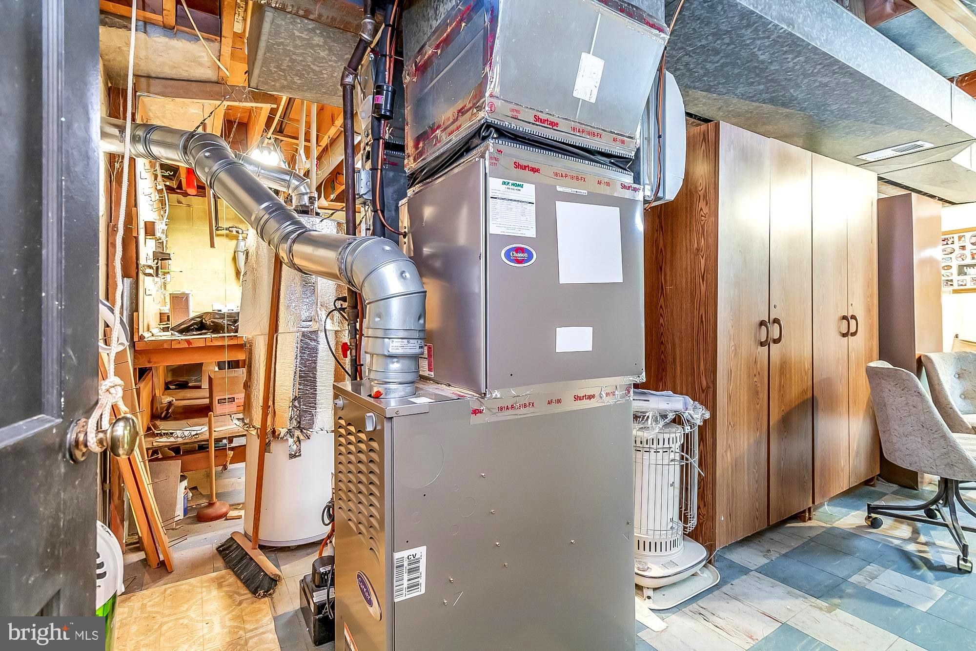 11000 Gateview Road Cockeysville, MD 21030 - Photo 40 of 47 Natural gas furnace