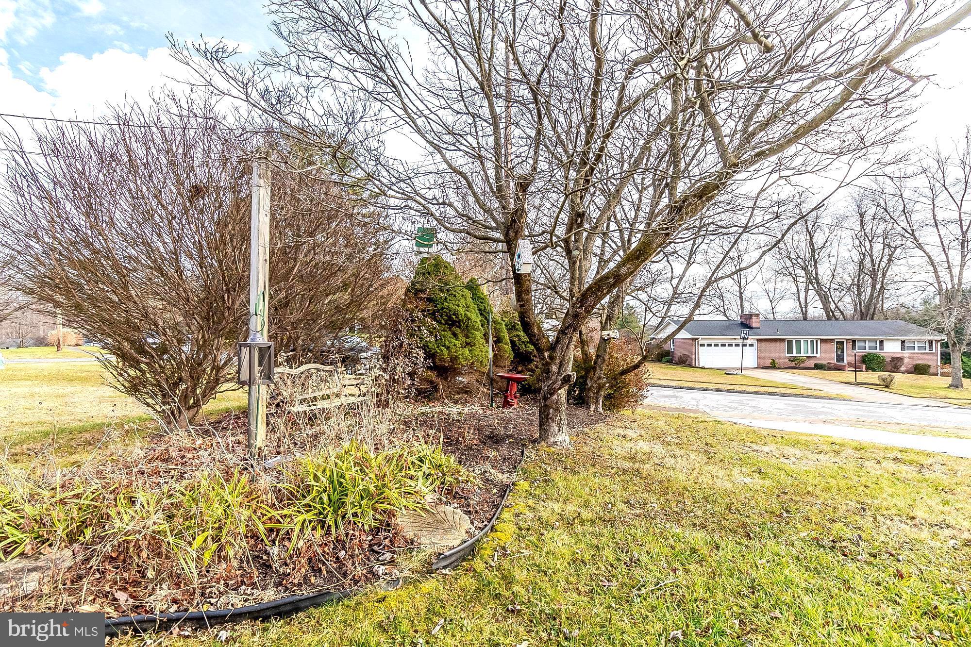 11000 Gateview Road Cockeysville, MD 21030 - Photo 43 of 47 Outdoor space for relaxing