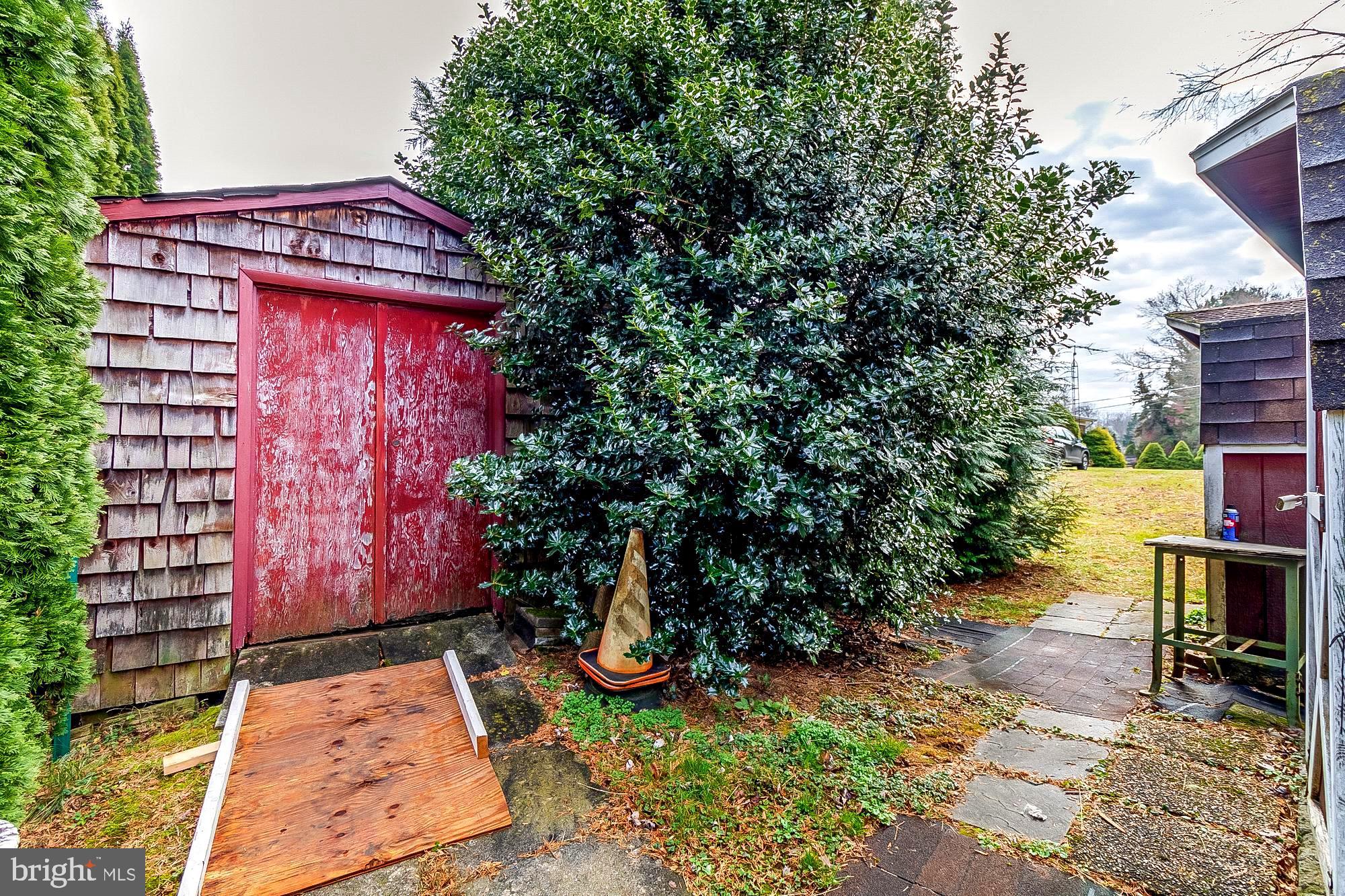11000 Gateview Road Cockeysville, MD 21030 - Photo 45 of 47 3rd shed for gardening tools