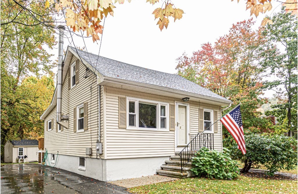 17 Leland Road North Reading, MA 01864 - Photo 1 of 42 Gallery Image 1