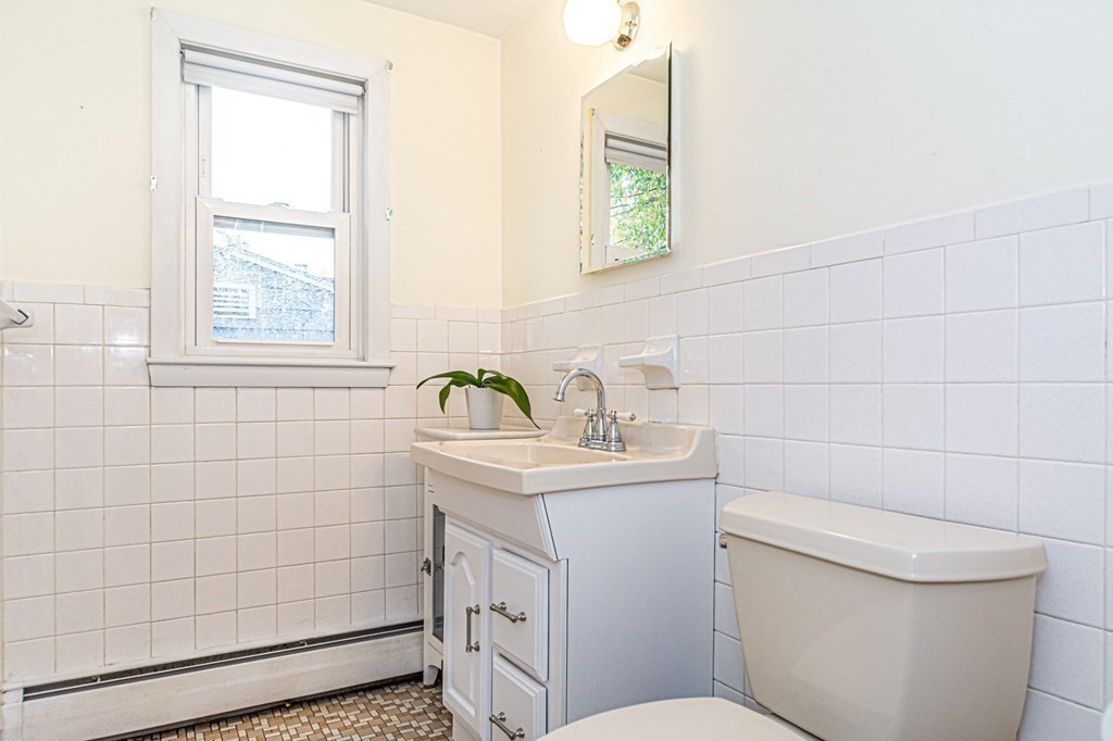 17 Leland Road North Reading, MA 01864 - Photo 21 of 42 Gallery Image 21