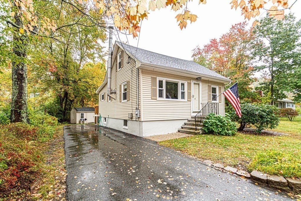17 Leland Road North Reading, MA 01864 - Photo 4 of 42 Gallery Image 4
