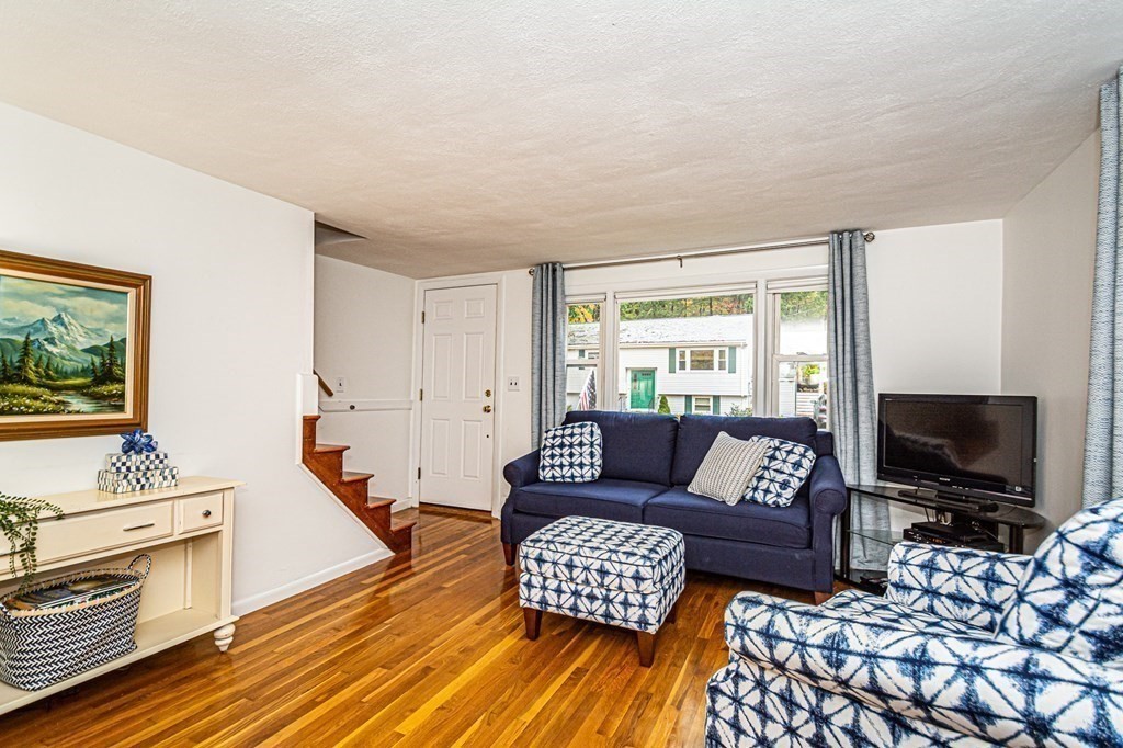 17 Leland Road North Reading, MA 01864 - Photo 7 of 42 Gallery Image 7