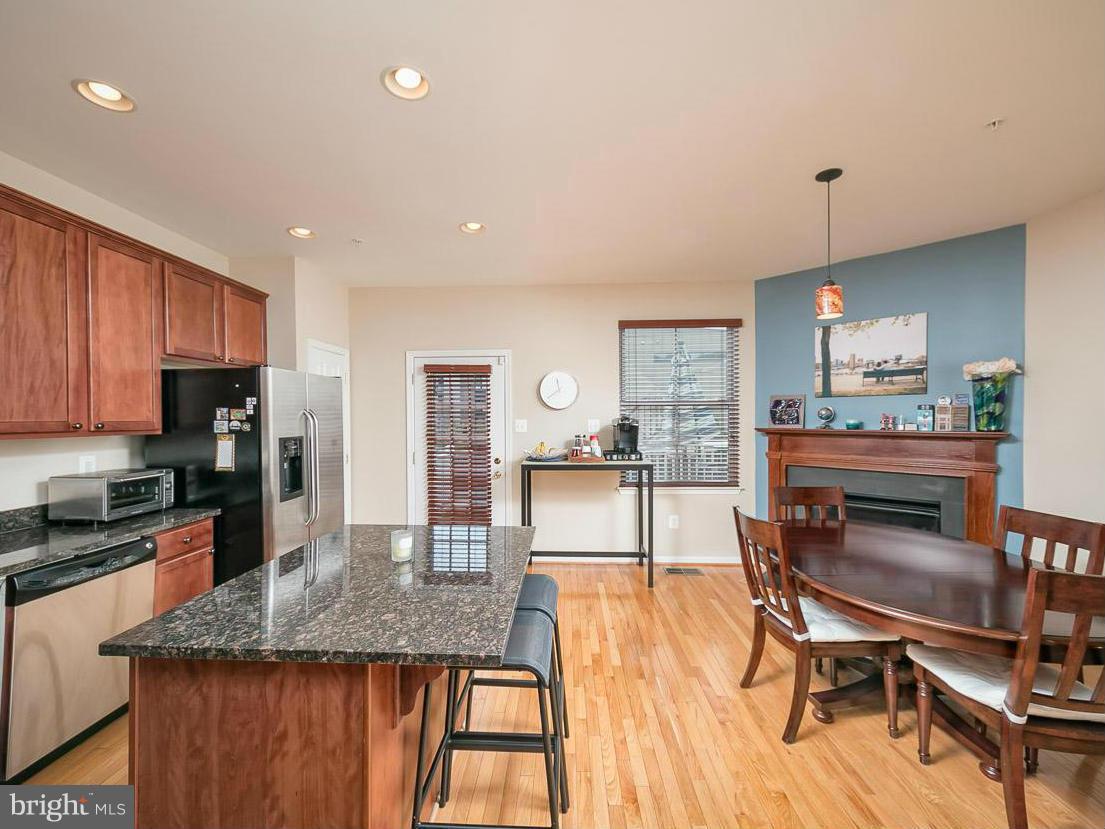 2087 Clipper Park Road Baltimore, MD 21211 - Photo 3 of 30 Kitchen