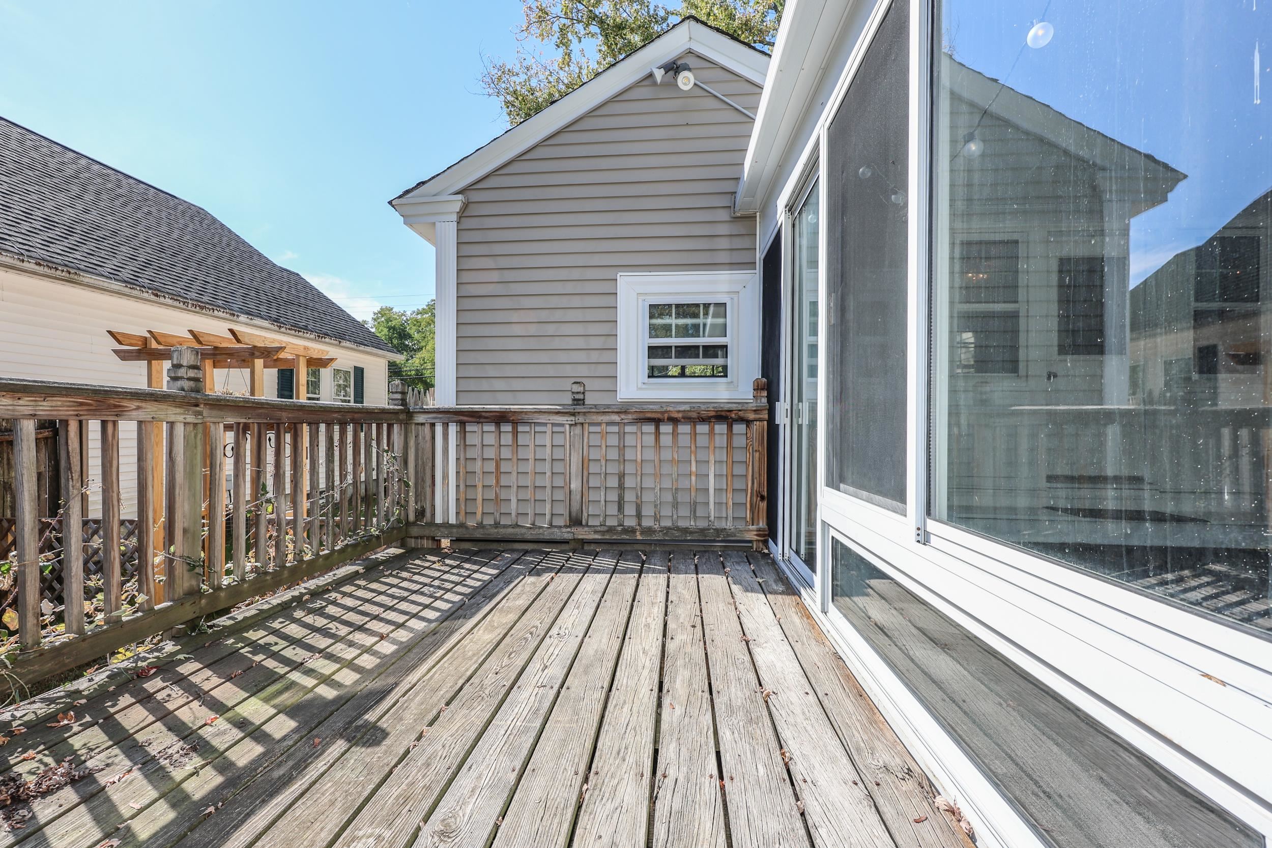 328 South Mammoth Road Manchester, NH 03109 - Photo 35 of 43