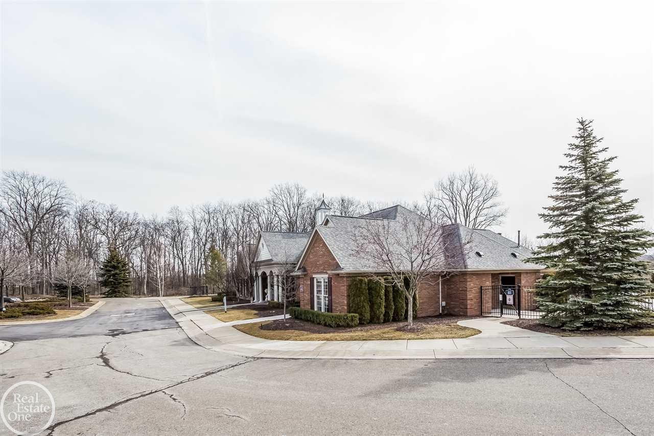 3635 Tremonte Circle Rochester, MI 48306 - Photo 32 of 38