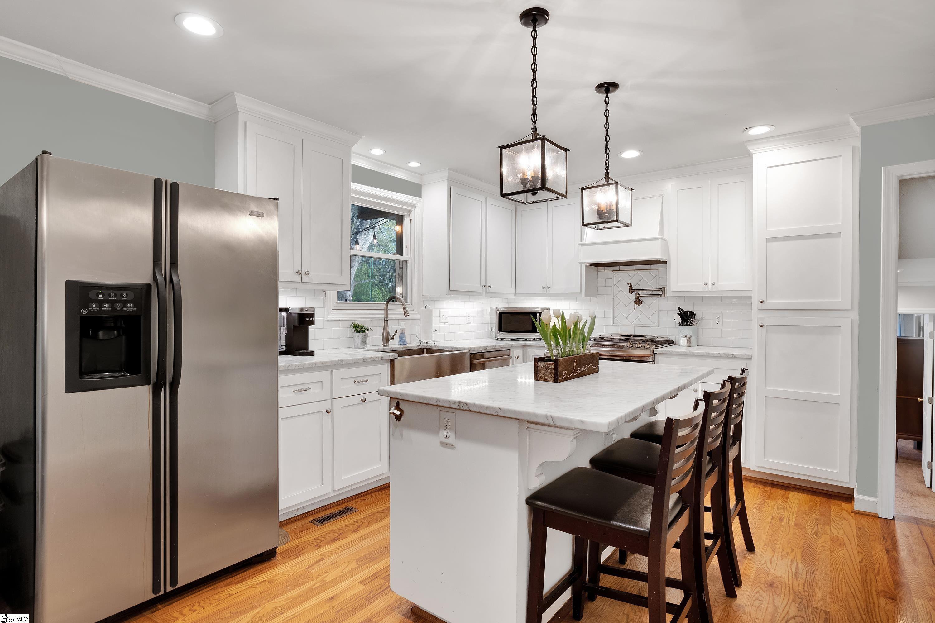 509 Parkins Mill Road Greenville, SC 29607 - Photo 5 of 21