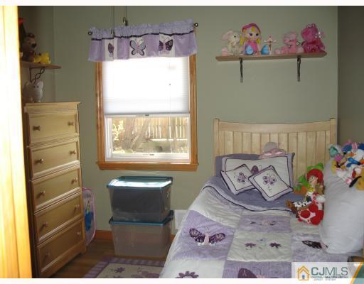 27 Burnham Road East Brunswick, NJ 08816 - Photo 3 of 10