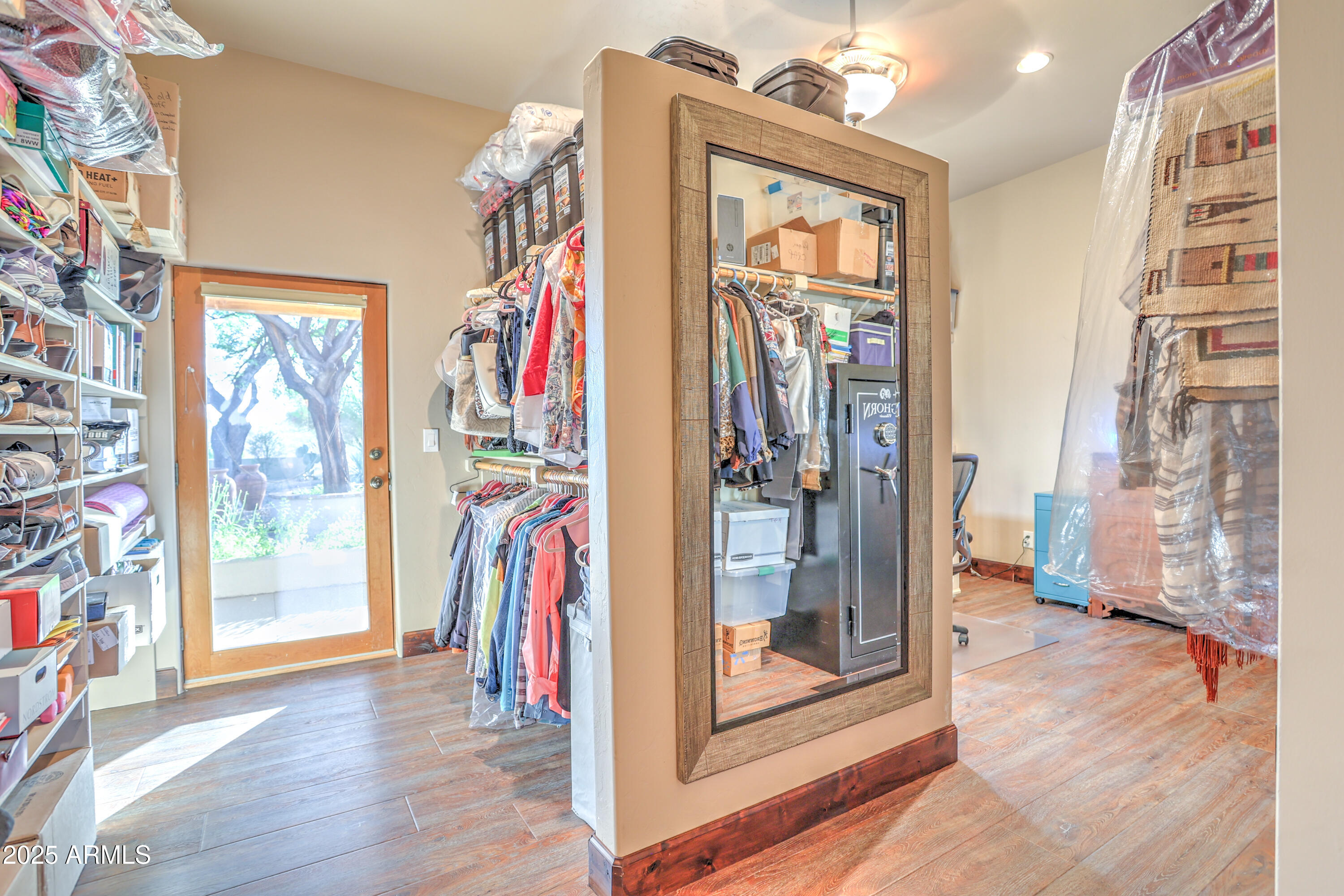 11484 North 1st Avenue Tucson, AZ 85737 - Photo 30 of 47 a view of an entryway with wooden floor
